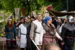 Einzug der Marktteilnehmer auf dem Mittelaltermarkt von Speyer